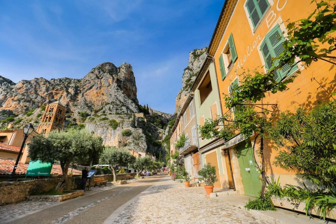 La Maison Des Collines Allemagne en Provence Bagian luar foto